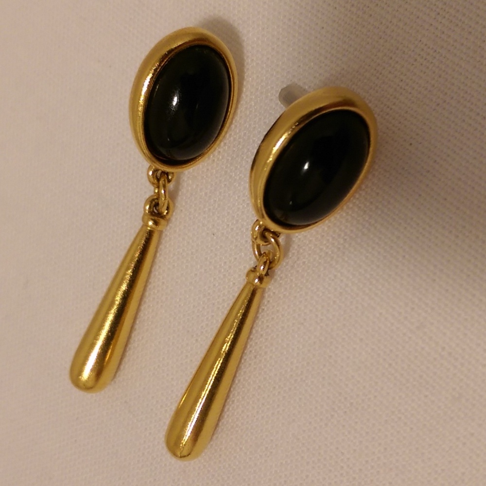 Monet Signed Pre-loved Earrings